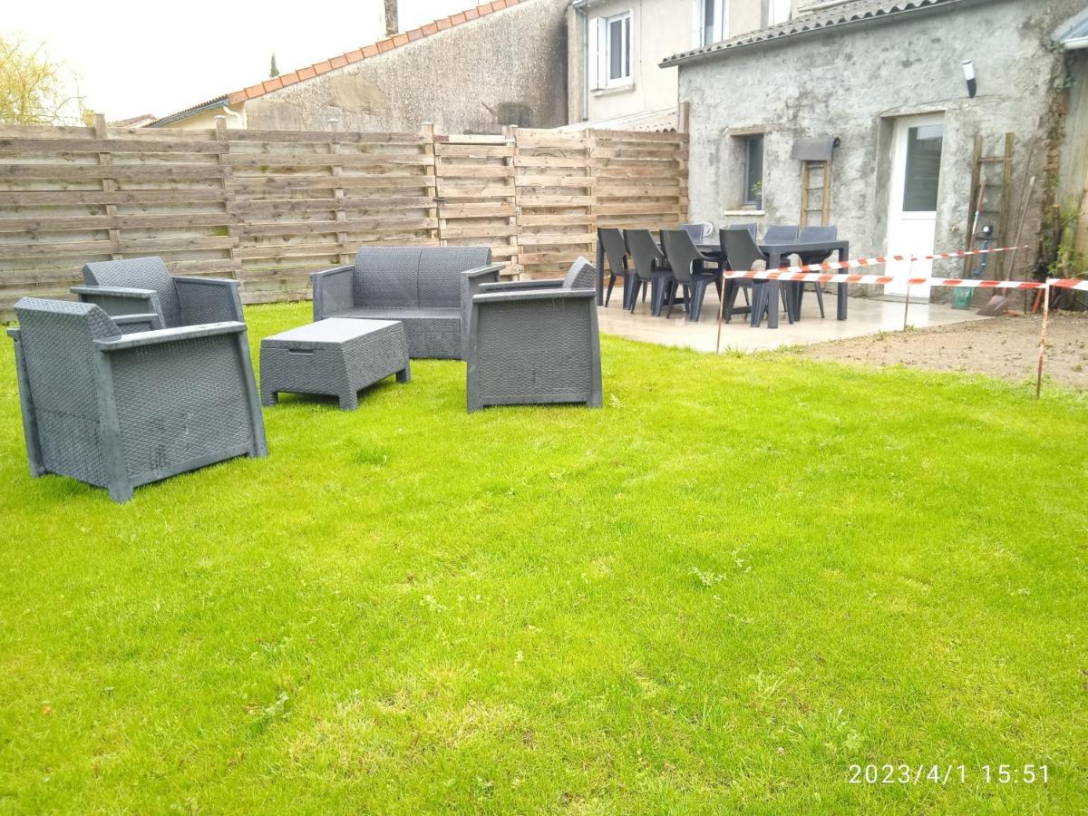 Gite Ambroise La Petite-Boissiere Esterno foto